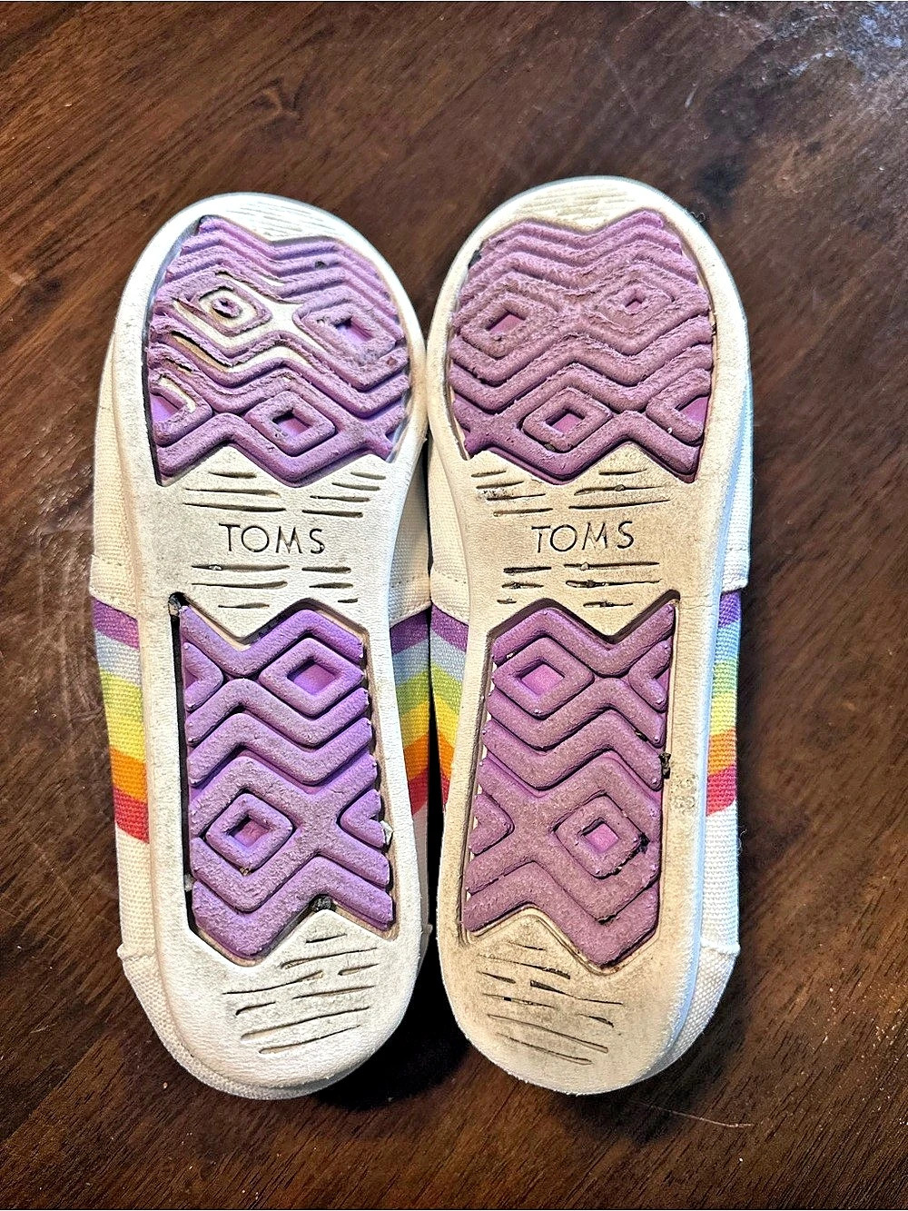 TOMS Pride Rainbow Love Unity Alpargata Slip On Shoes Size 9 - Picture 9 of 11